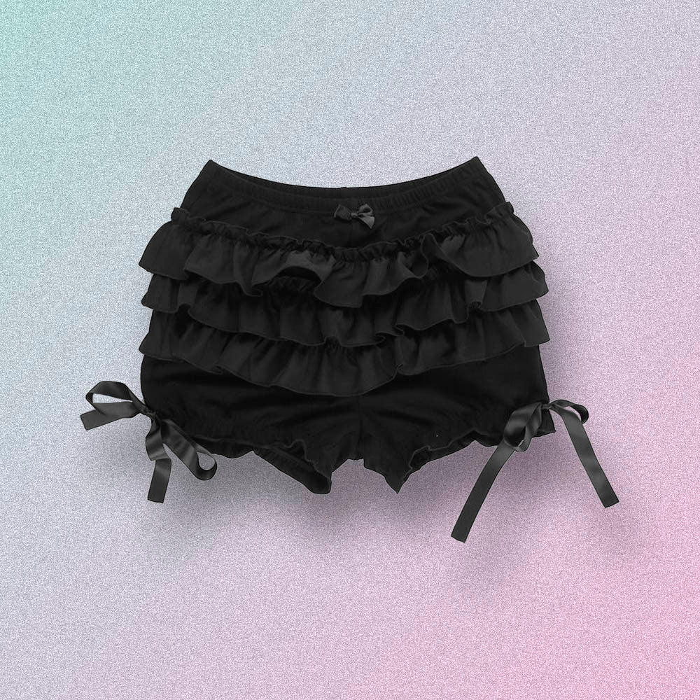 Gothic Shorts with black ruffle