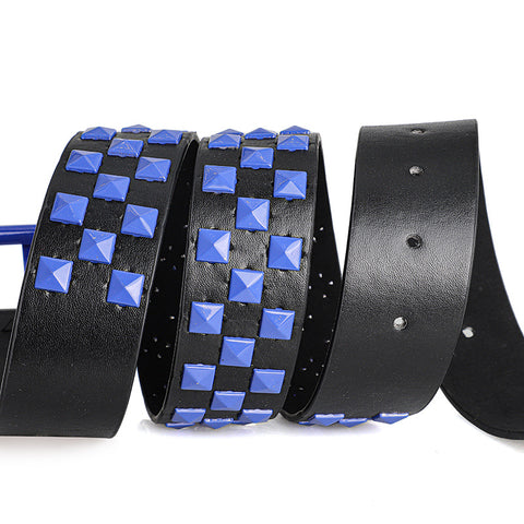 Mall Goth Checkerboard Pyramid Stud Belt
