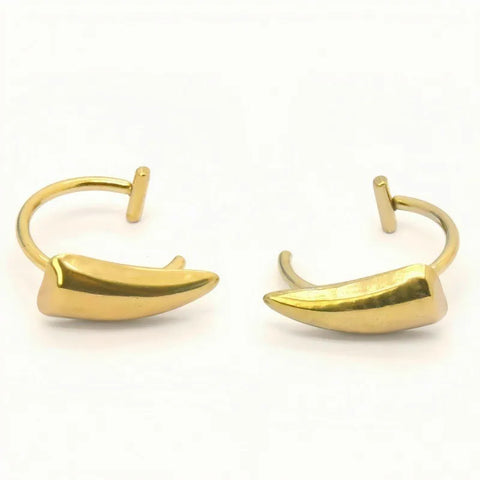 Goth Silver Fang Lip Clip — Faux Piercing Fangs