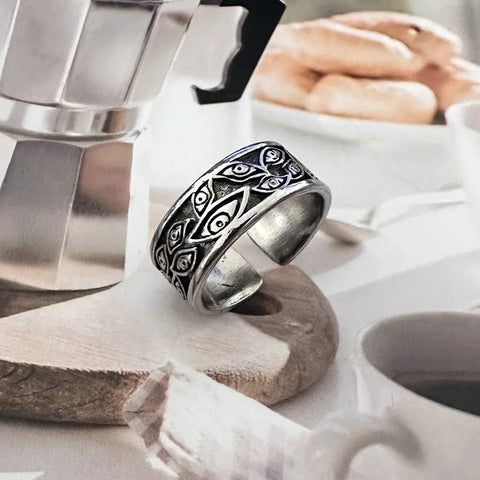 Goth Vampire Fang Ring