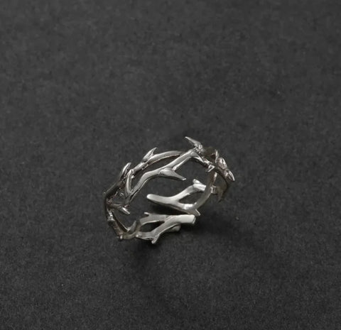 Goth Tangled Thorn Crown Ring