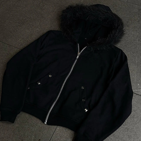 Mall Goth Faux-Fur Trim Zip Tshirt in Void Black