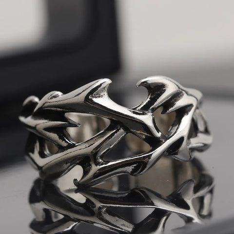 Goth Bramble Lattice Open Ring