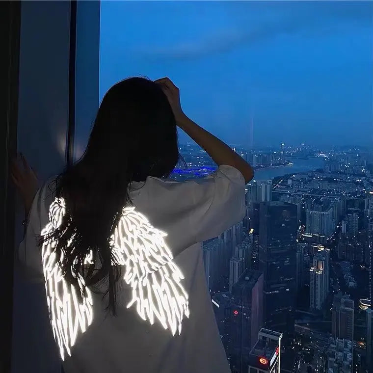 Alt T-shirt with reflective wings