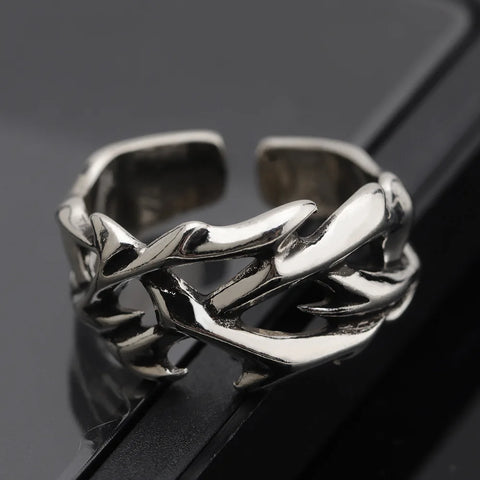 Goth Bramble Lattice Open Ring