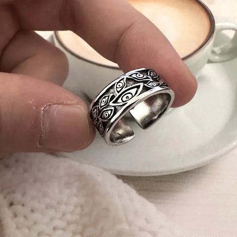 Goth Vampire Fang Ring