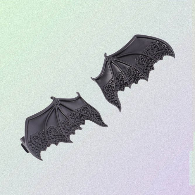 BAT WINGS LACE HAIRPINS