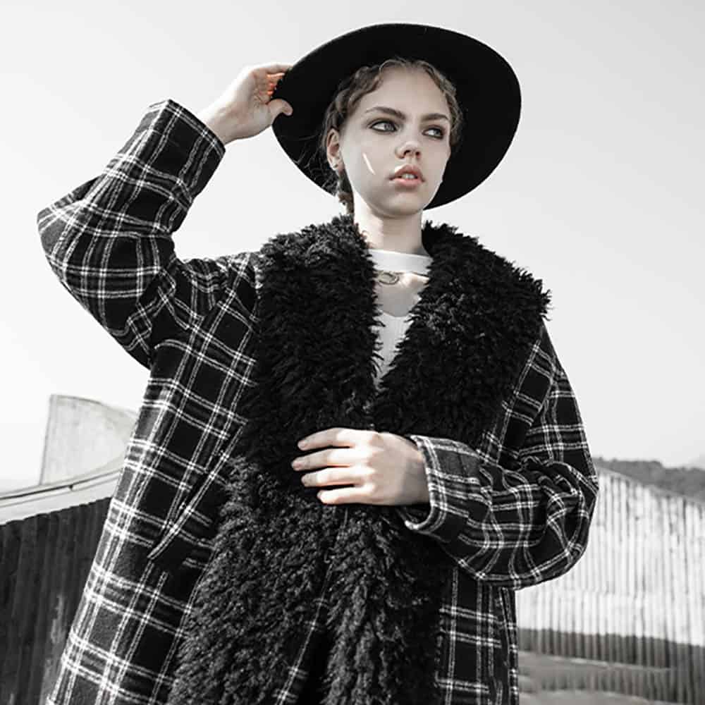 CHECKERED WOOL WITH FUR COLLAR COAT