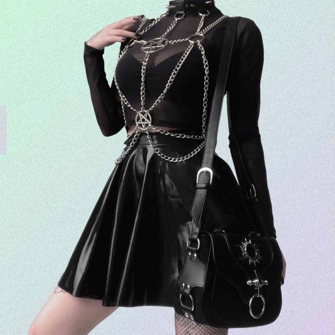 BLACK STUDDED GOTH AESTHETIC CHOKER WITH CHAINS & PENTAGRAM
