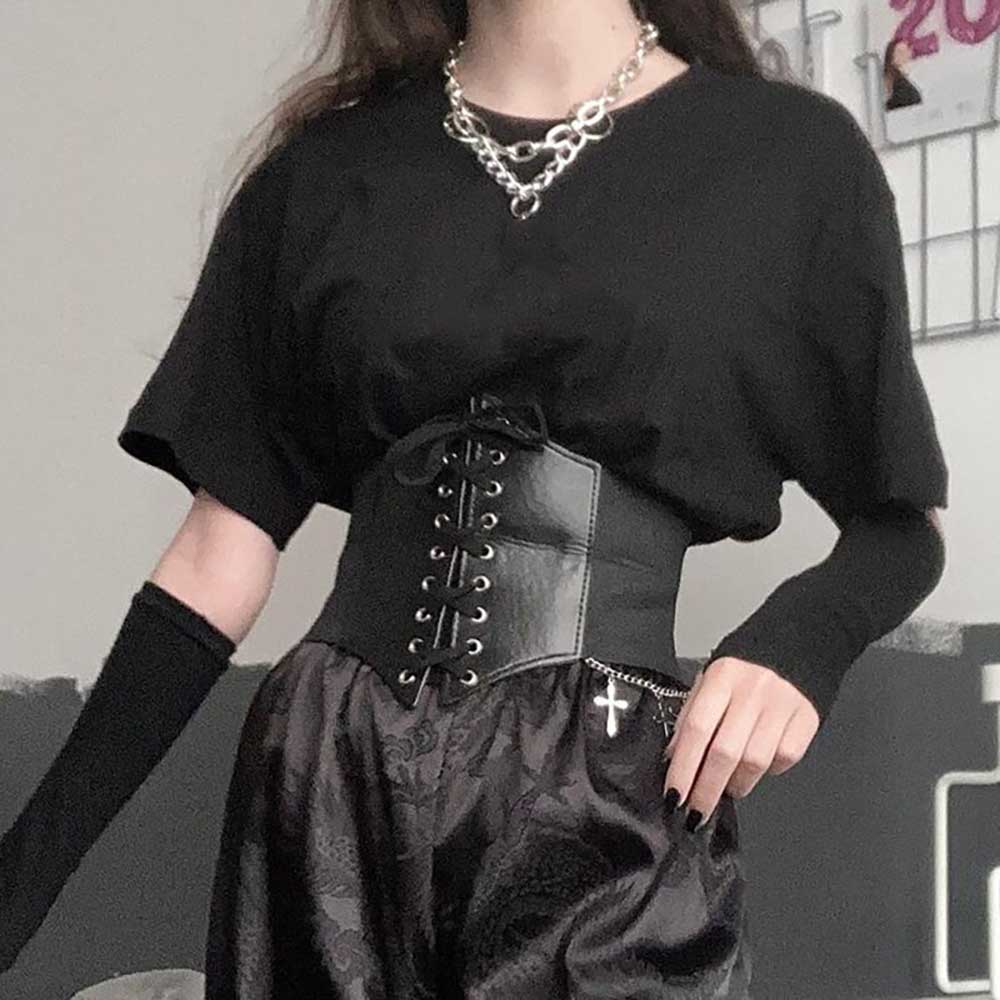black corset aesthetic