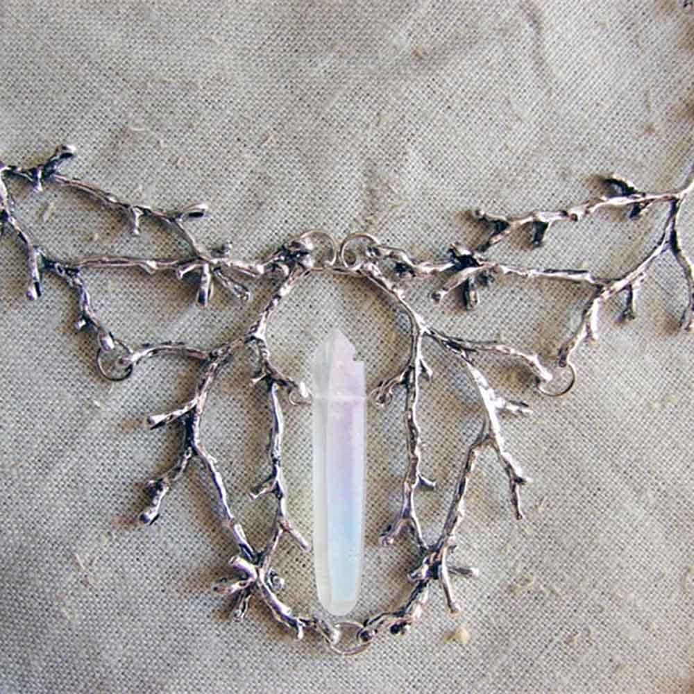 GOTH AESTHETIC WITCH BRANCHES NECKLACE WITH CRYSTAL