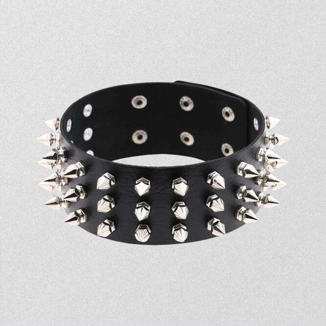 BLACK GOTH AESTHETIC SPIKED CHOKER